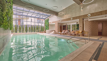 Отель на море с бассейном